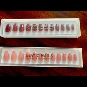 Static Nails. 2 sets